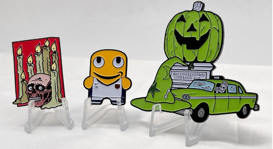 Mua 1.5 Inch Soft Enamel Lapel Pin Custom Zinc Alloy Badge cho thương hiệu và danh tính online manufacture