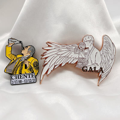 Mua Wholesale Customized Logo Soft Enamel Lapel Pin with 1.5mm Thickness Metal Badge online manufacture