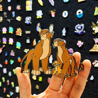 Mua Ghim cài men tùy chỉnh – Hoàn thiện mềm/cứng với hiệu ứng lấp lánh & in UV – Huy hiệu logo anime hoạt hình dễ thương online manufacture