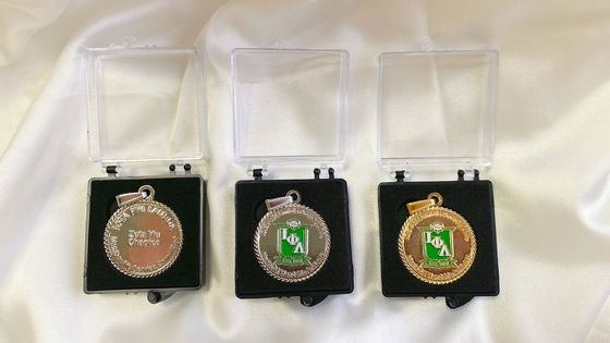 Huân chương tùy chỉnh bằng vàng màu trắng Souvenir Metal Award Sports Soccer Medals Custom
