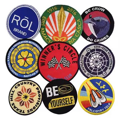 Giá tốt. Đá thêu lâu dài có thể tùy chỉnh với các ranh giới được cắt hoặc cắt bằng laser cho quần áo và quà tặng trực tuyến